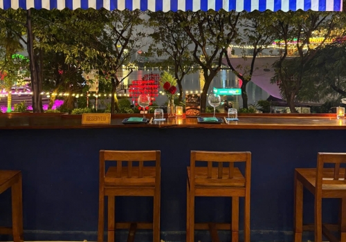 Restaurant Environment.
